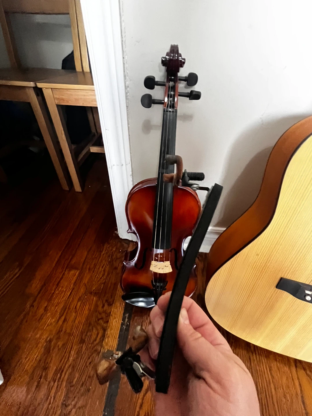 Violin, acoustic guitar , classical guitar, and harp. - photo 2
