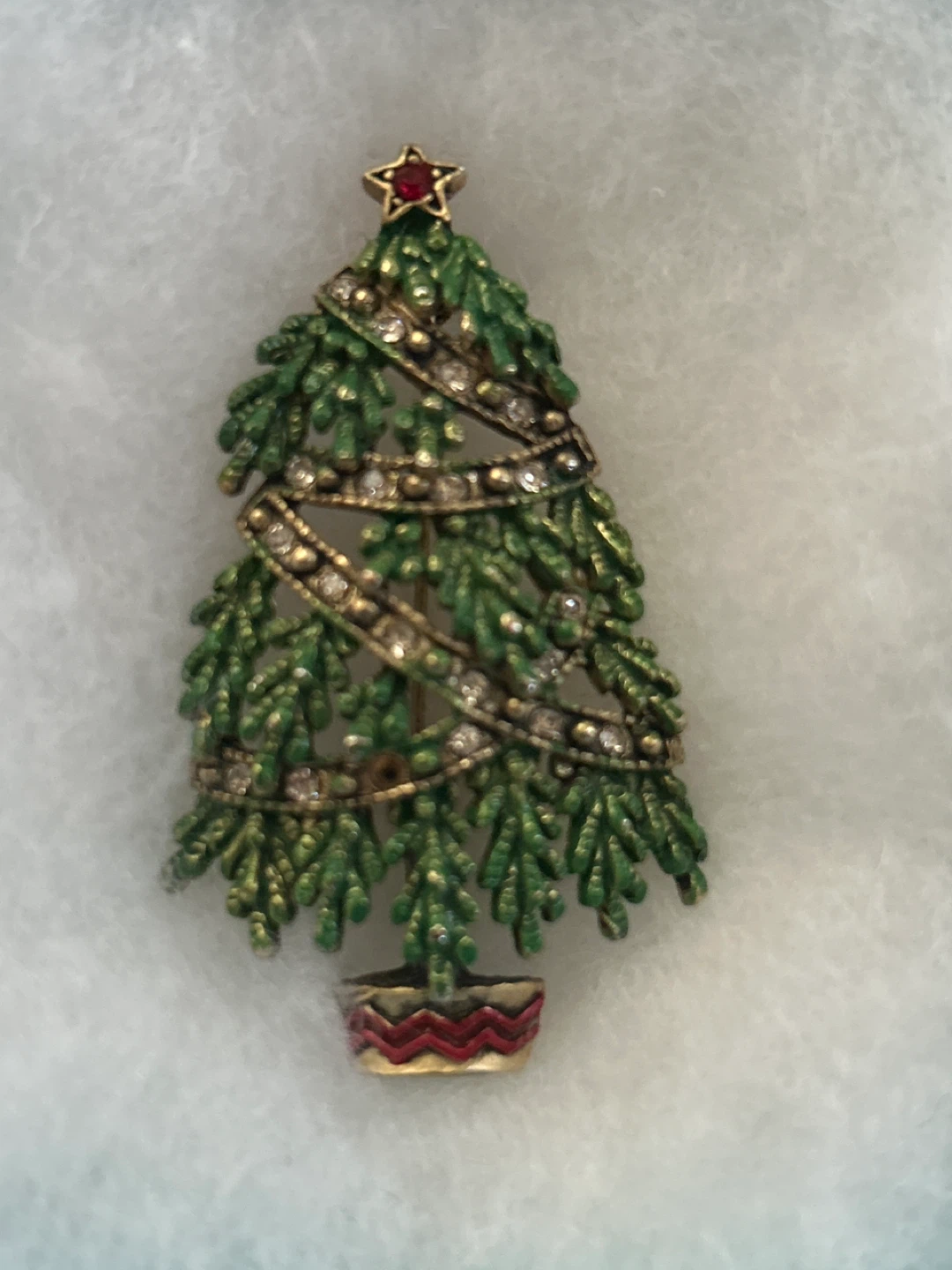⚽️Vintage Christmas Tree Brooch with Rhinestones