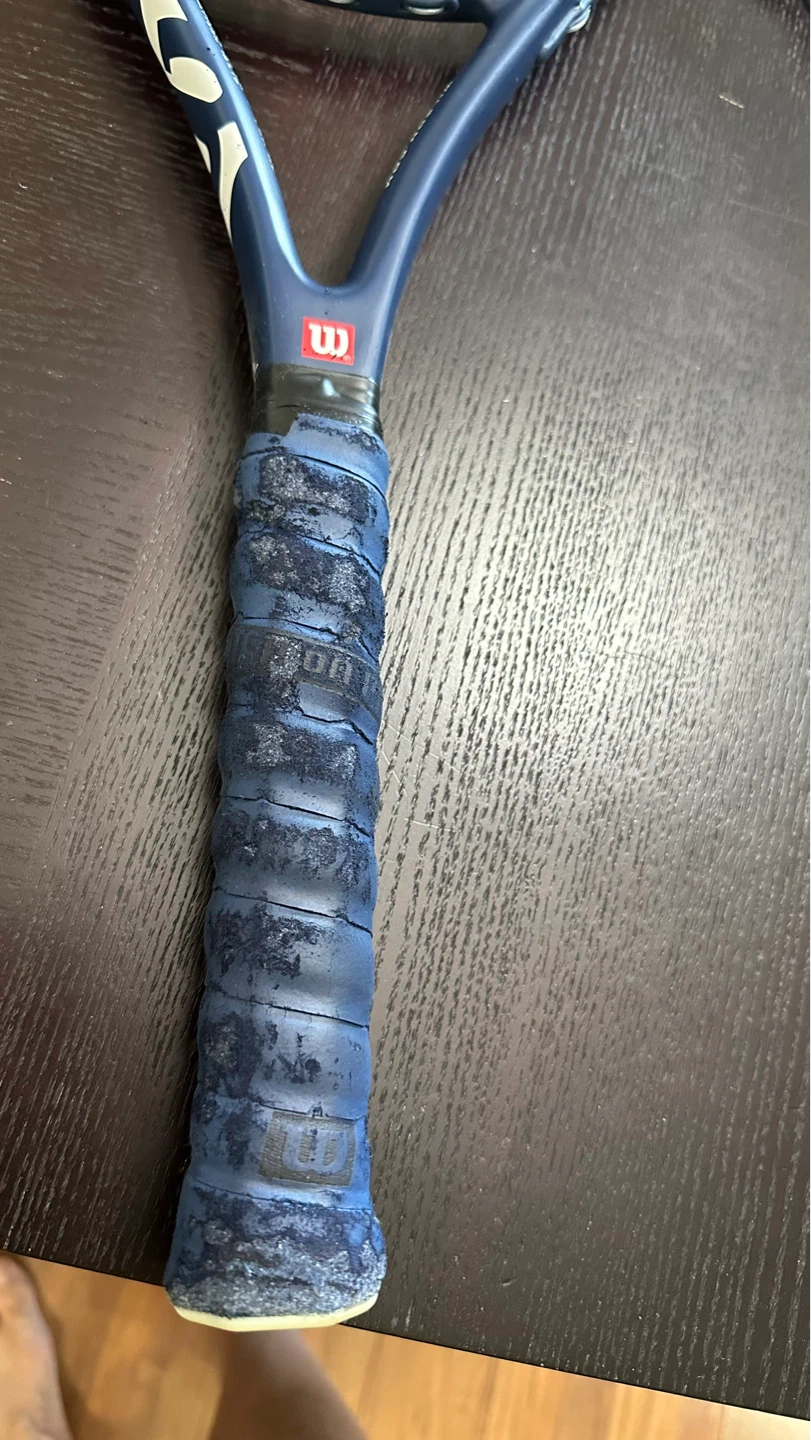Wilson "Custom Pro" Graphite Hybrid Tennis Racket
