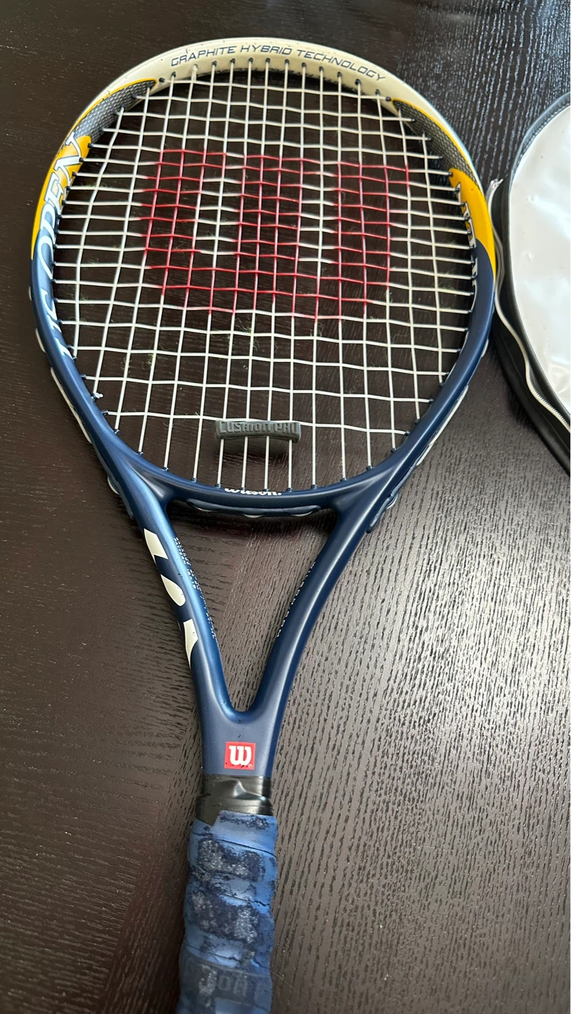 Wilson "Custom Pro" Graphite Hybrid Tennis Racket - photo 2