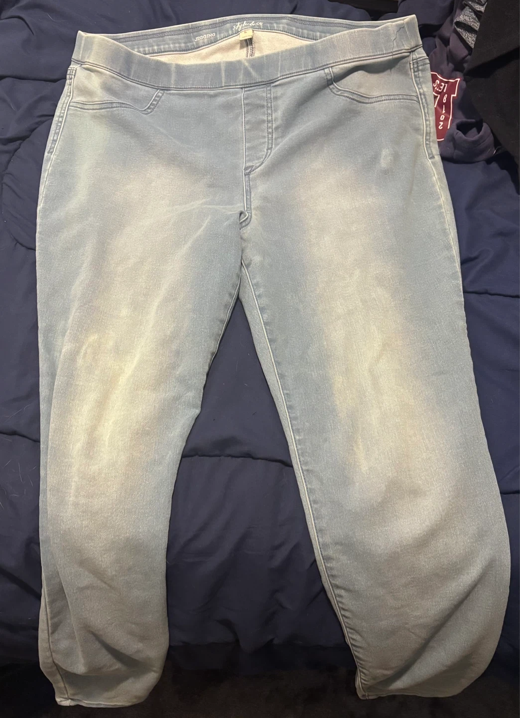 Woman’s Capris & Jeggings - Size 2XL - photo 3