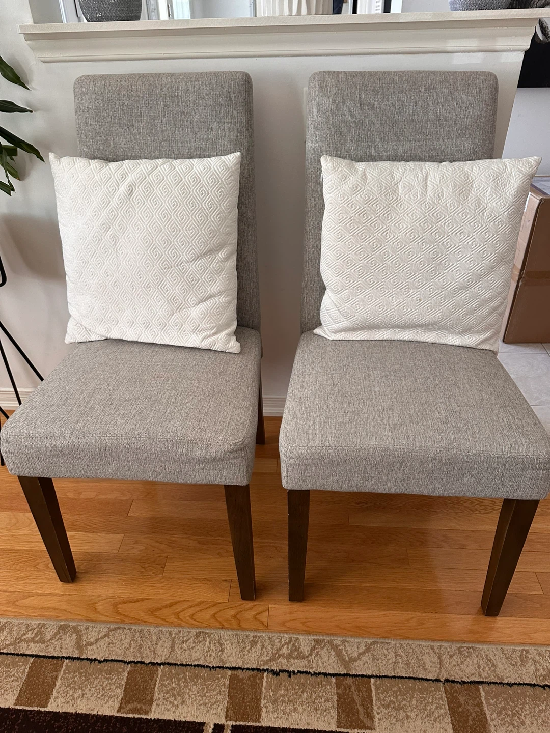 Set of 2 Grey Upholstered Dining Chairs - photo 3