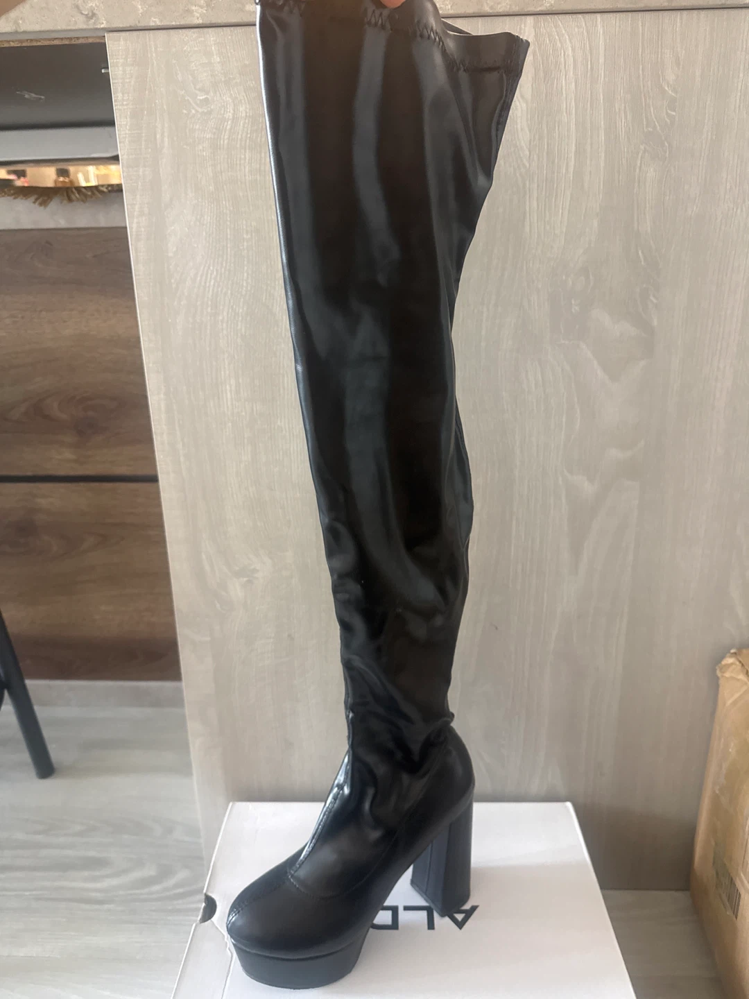 Black Faux Leather Over-the-Knee Boots Size 8 ⚽
