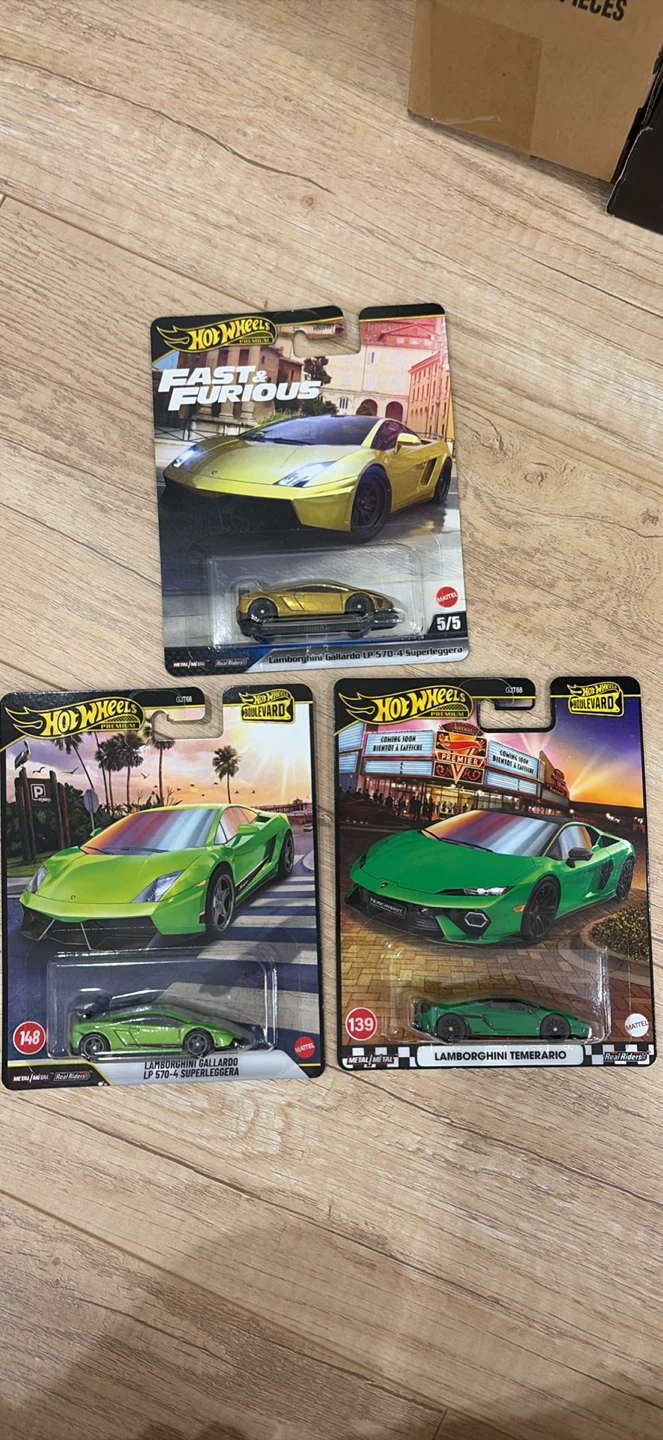 Hot Wheels Premium Lamborghini Cars (3-Pack)