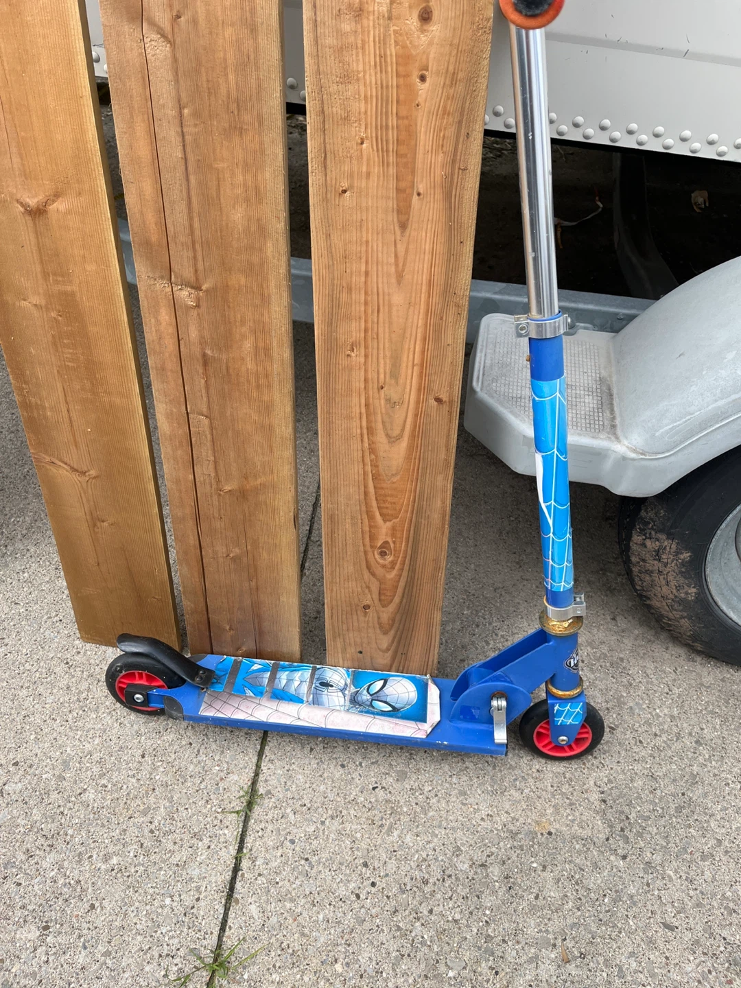 Blue Spider-Man Kids Scooter