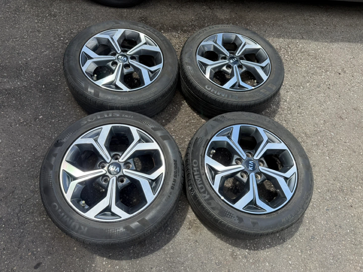 Kia forte Alloy Wheels and Tires (Set of 4) ⚽
