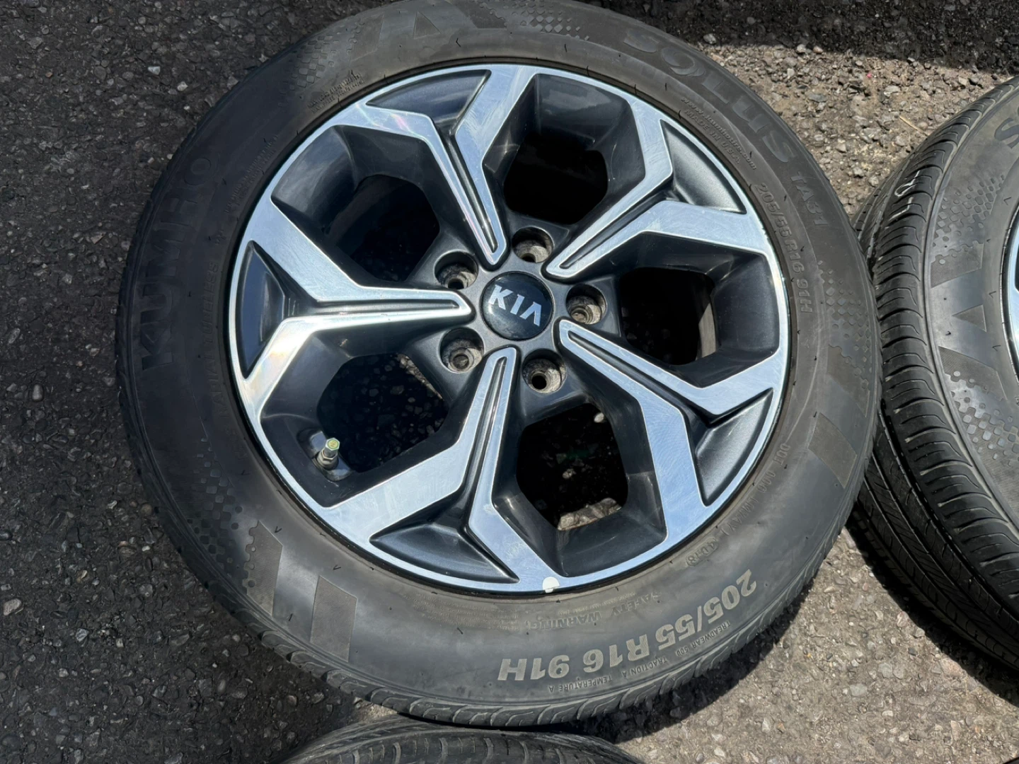 Kia forte Alloy Wheels and Tires (Set of 4) ⚽ - photo 3