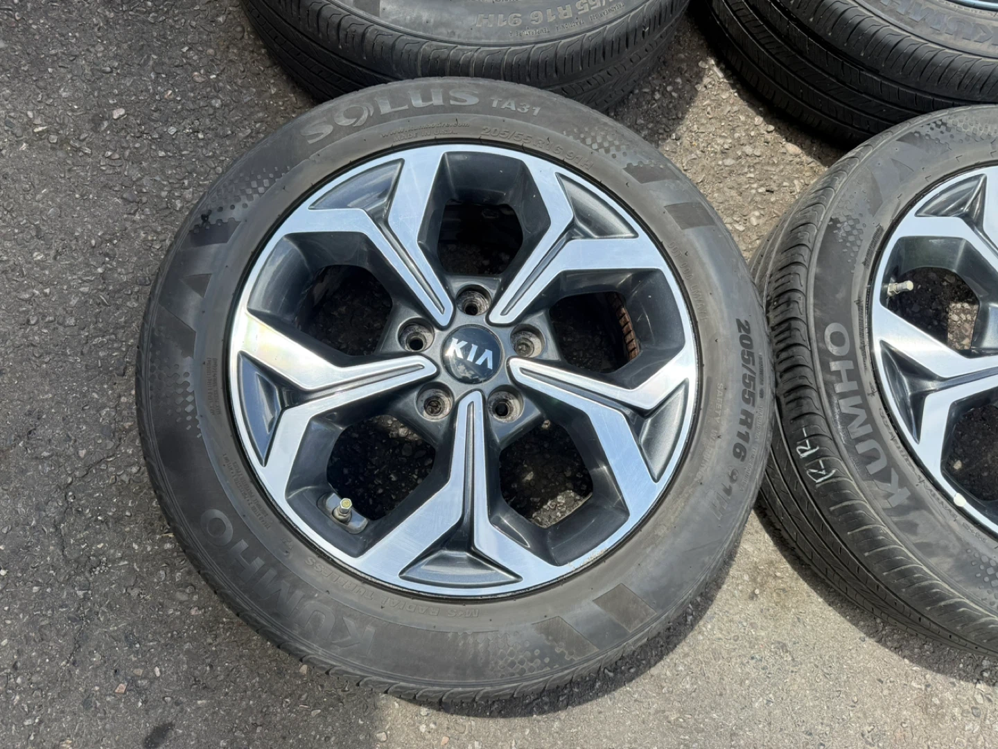 Kia forte Alloy Wheels and Tires (Set of 4) ⚽ - photo 2