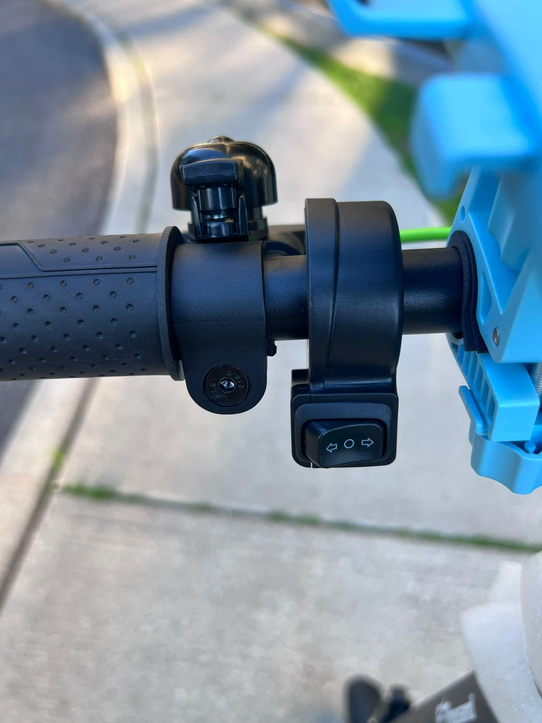 E-Thousand Electric Scooter - photo 4