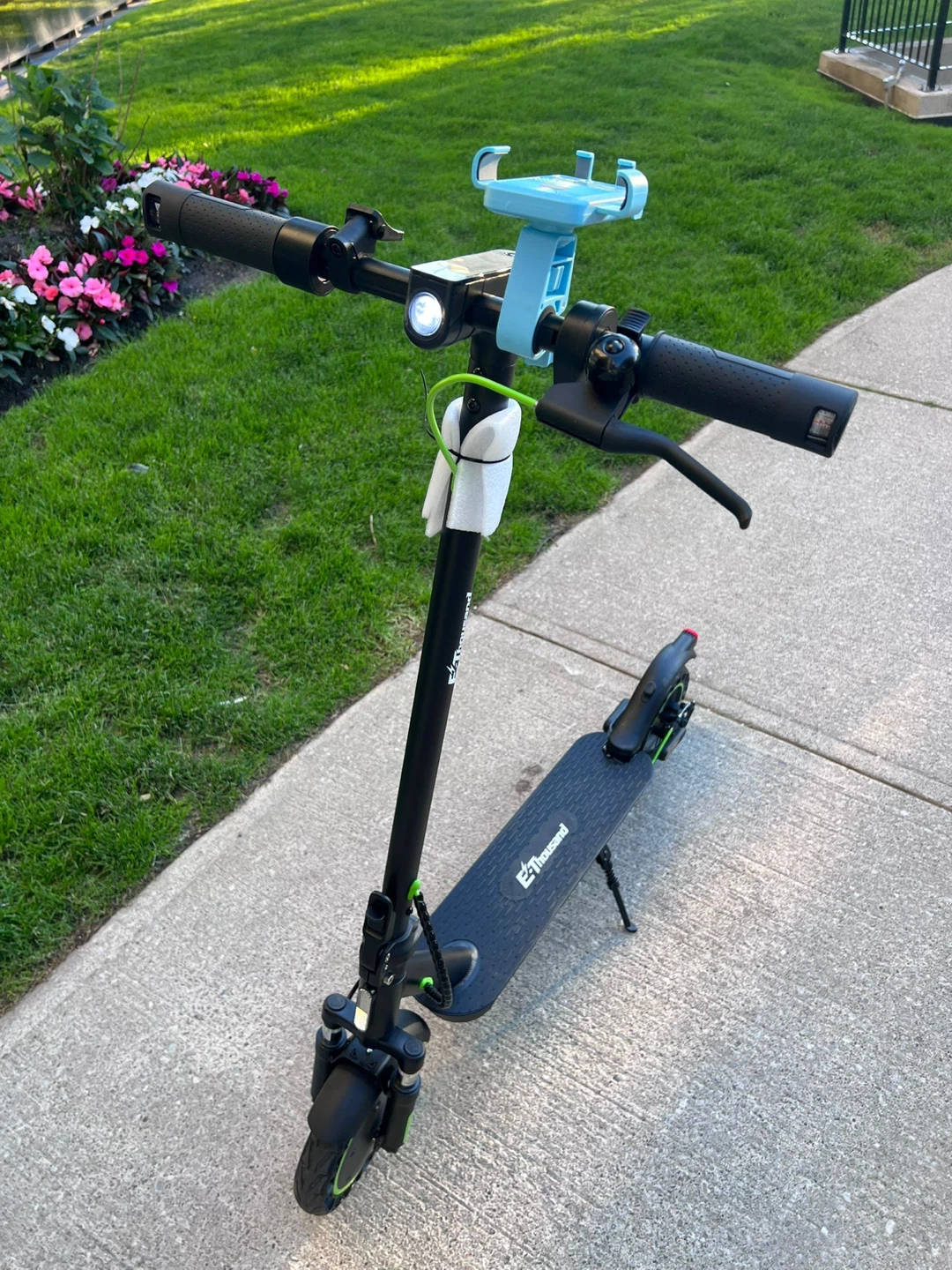 E-Thousand Electric Scooter