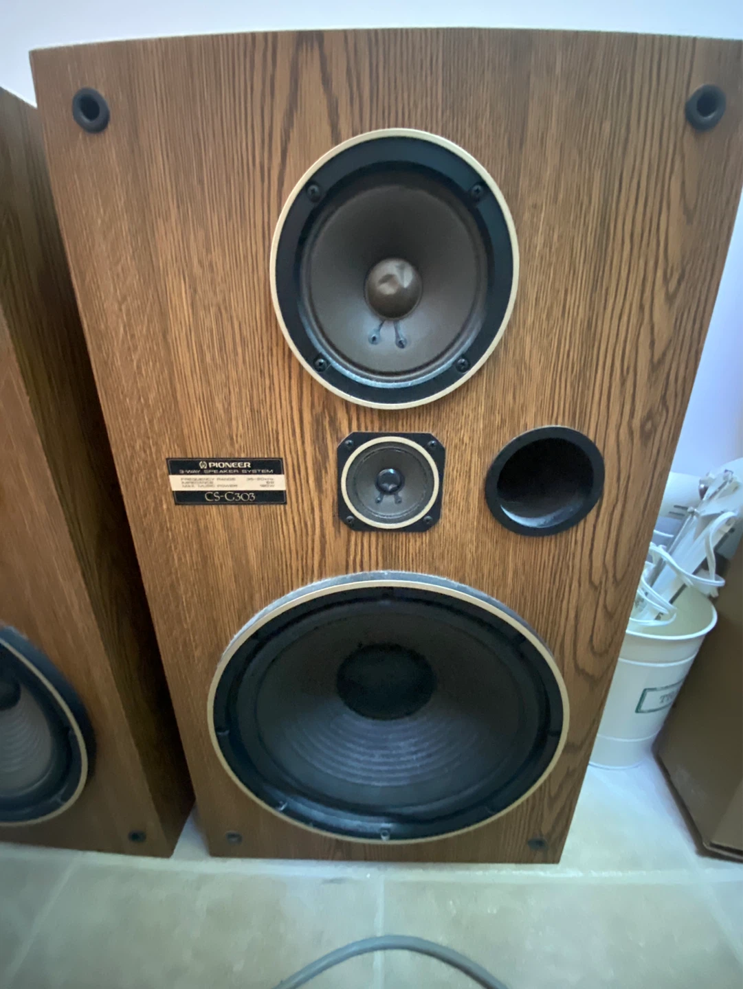 Pair of Vintage Pioneer CS-G303 3-Way Speaker - photo 2