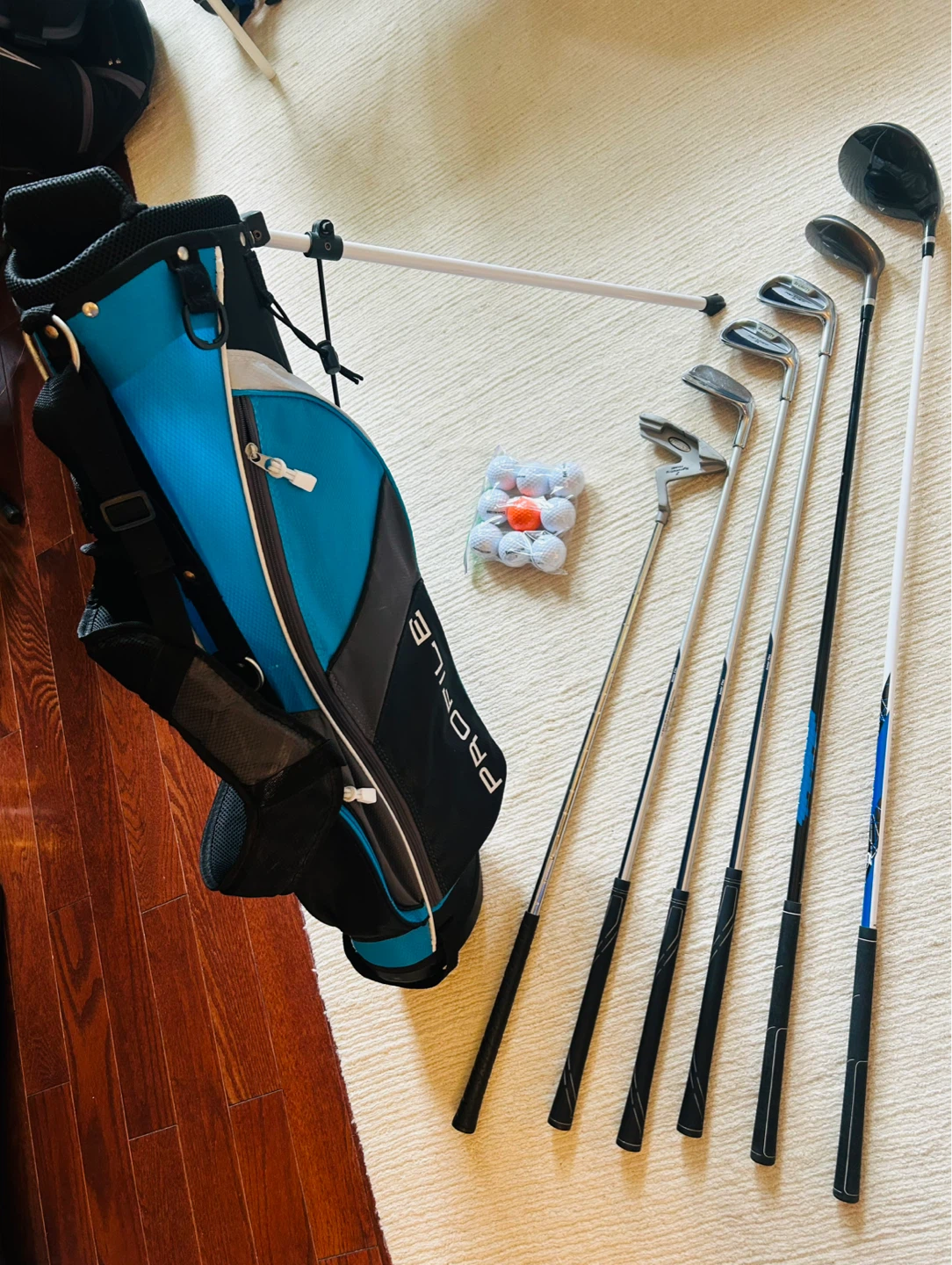 Wilson Profile/ProStaff Junior Golf Set (RH, 57-62”/145-157cm)