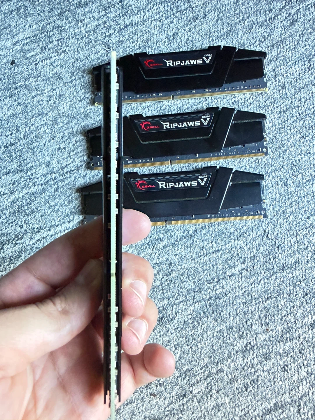 4 x 16 GB (64 GB) G.Skill Ripjaws V DDR4 RAM Sticks - photo 3