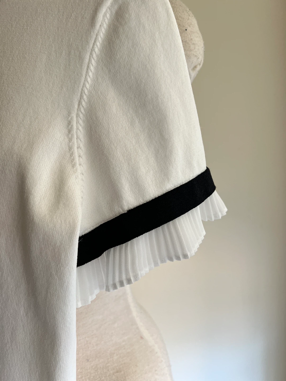 Karl Lagerfeld Paris White & Black Collared Knit Top - photo 3