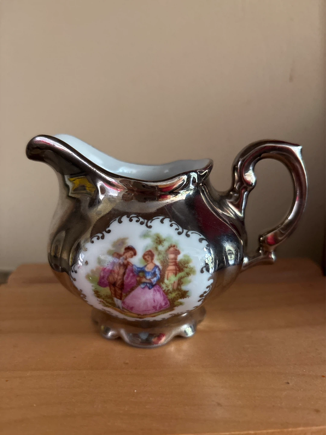 ⚽️Vintage "Made in Germany" Creamer with Romantic Scene - photo 2