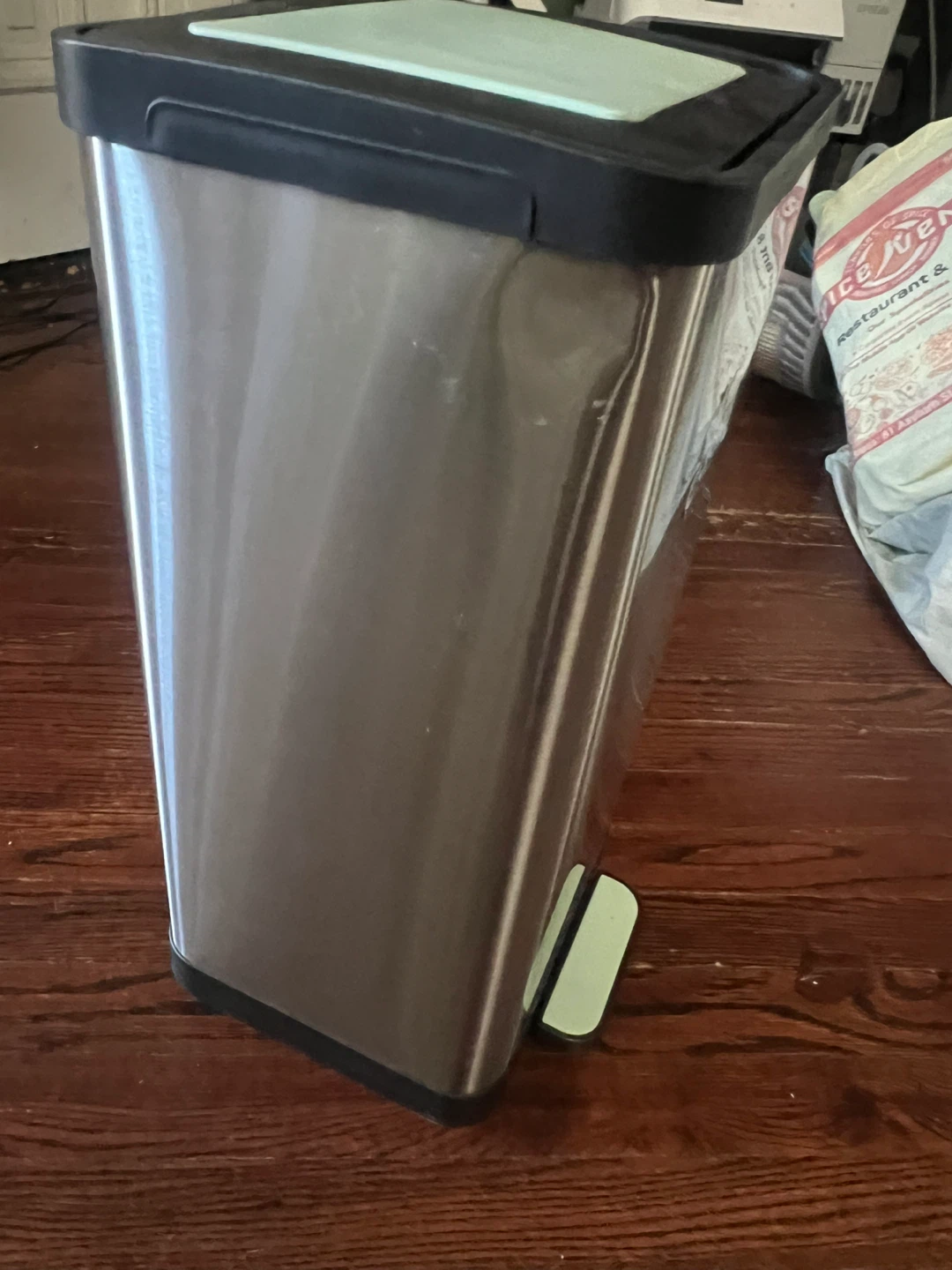 Small trash bin for dorm - photo 5
