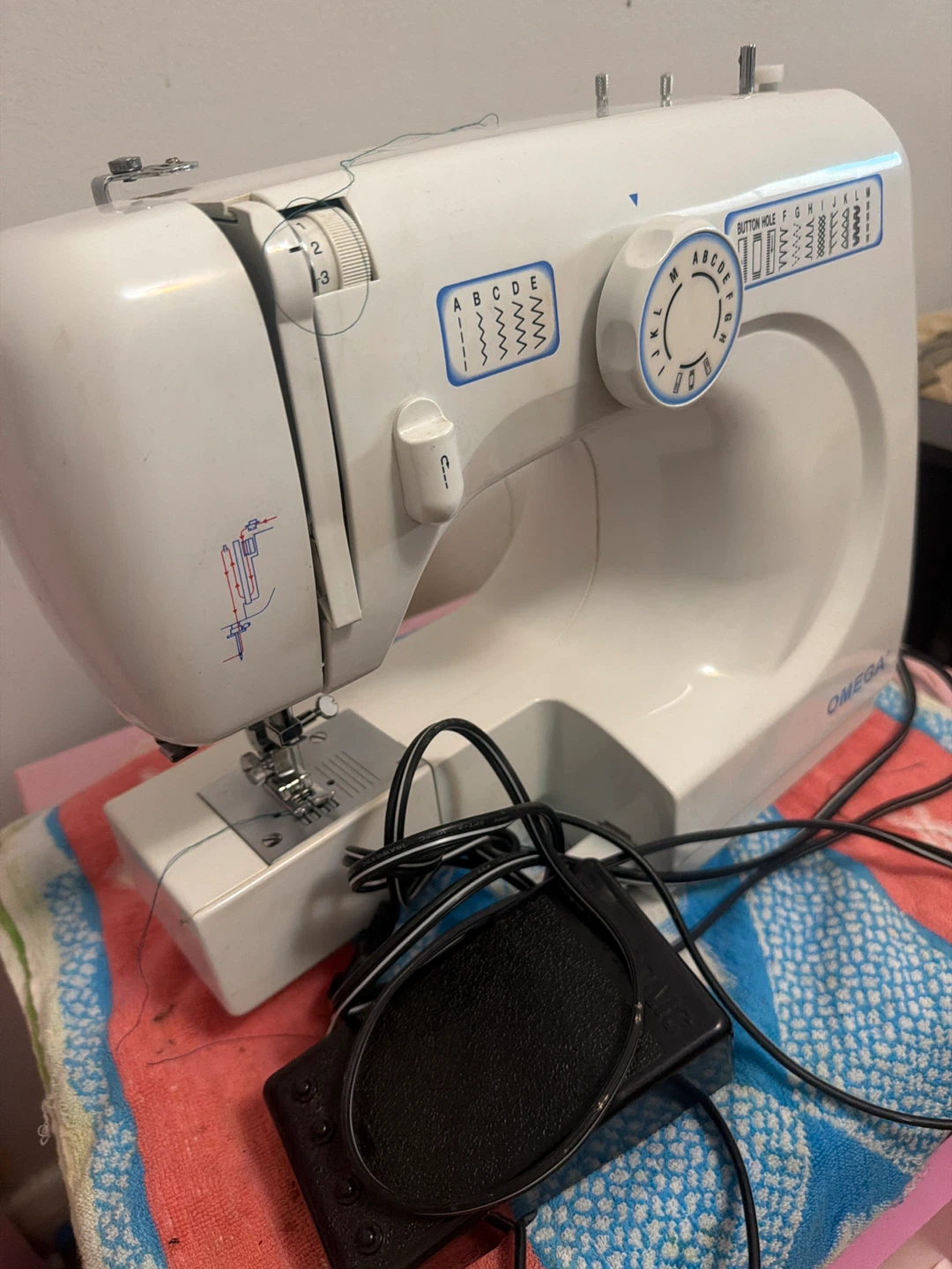 Omega Sewing Machine - photo 5