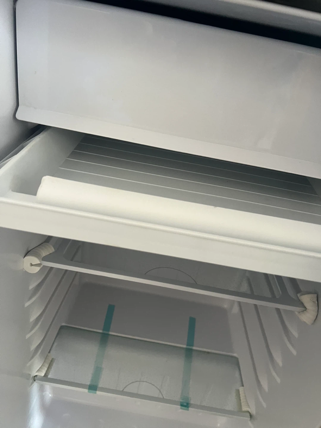 Danby designer mini fridge - photo 5