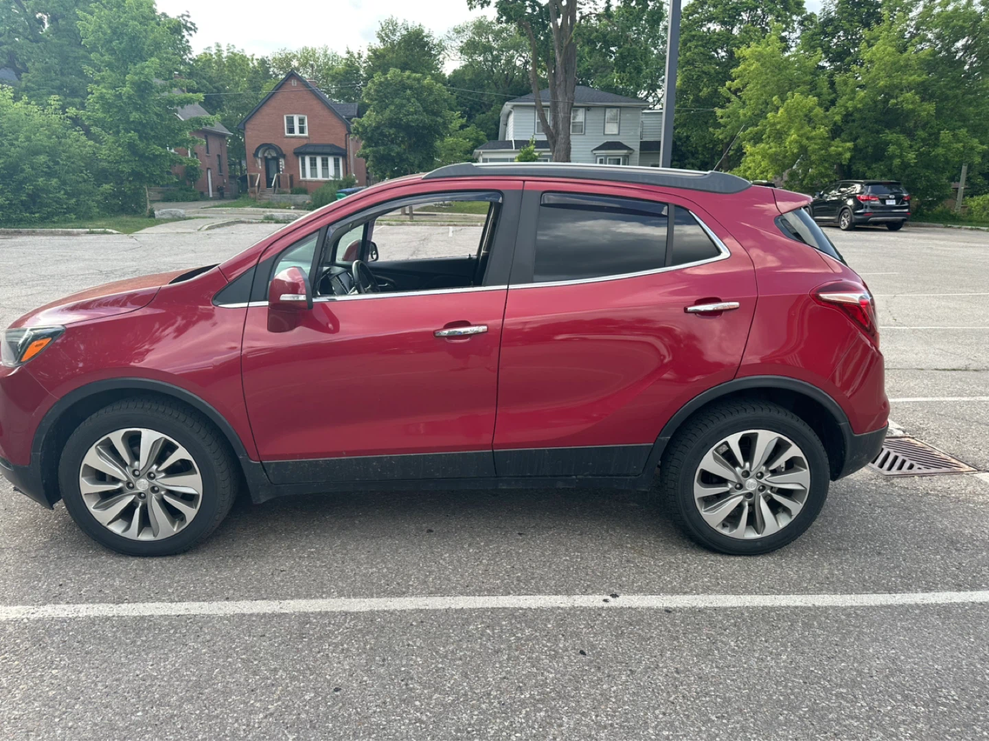 Red Buick Encore - photo 3