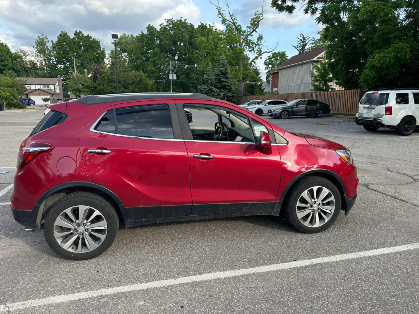 Red Buick Encore - photo 2
