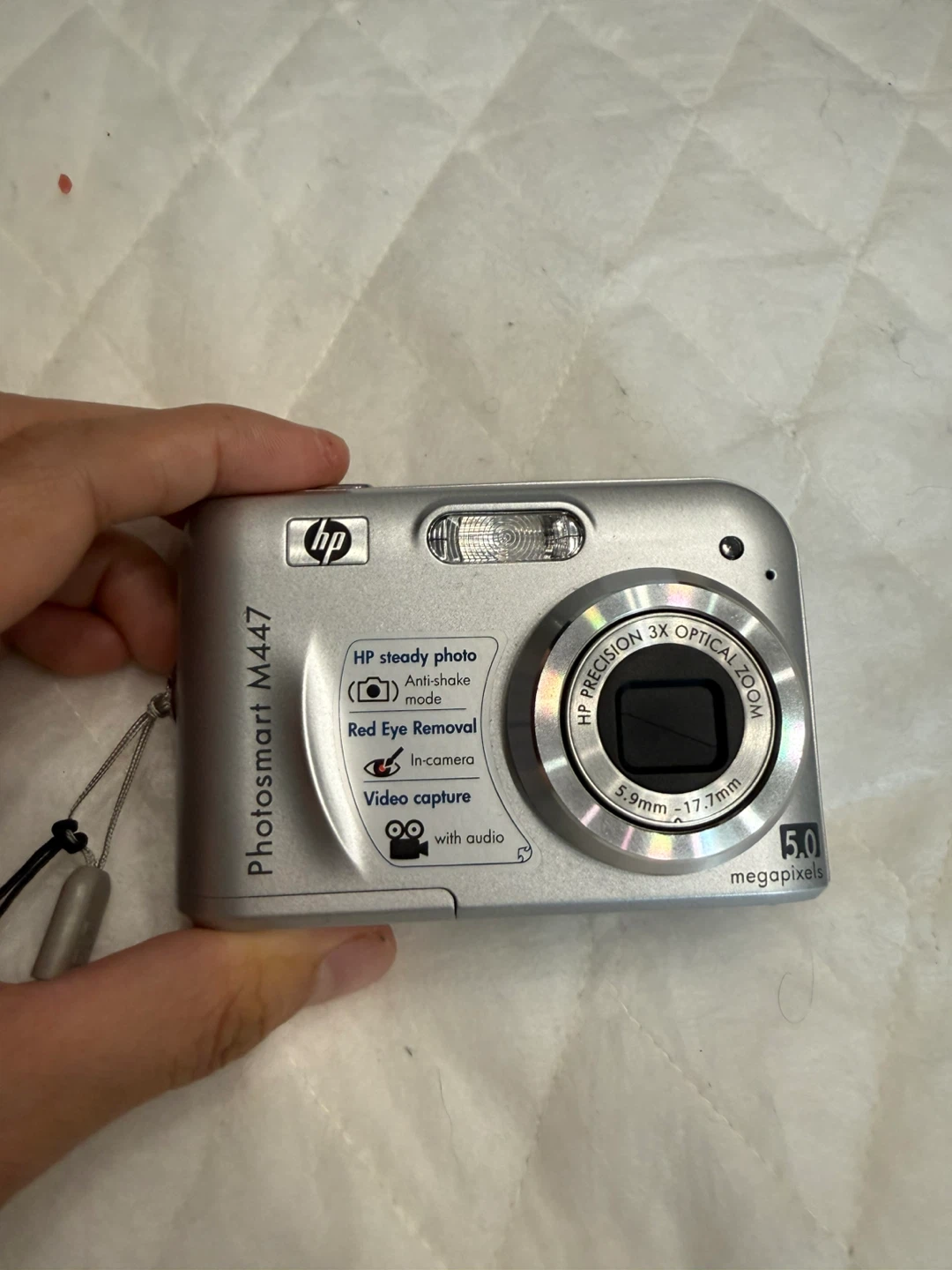 HP Photosmart M447 Digital Camera, using AA battery - photo 2