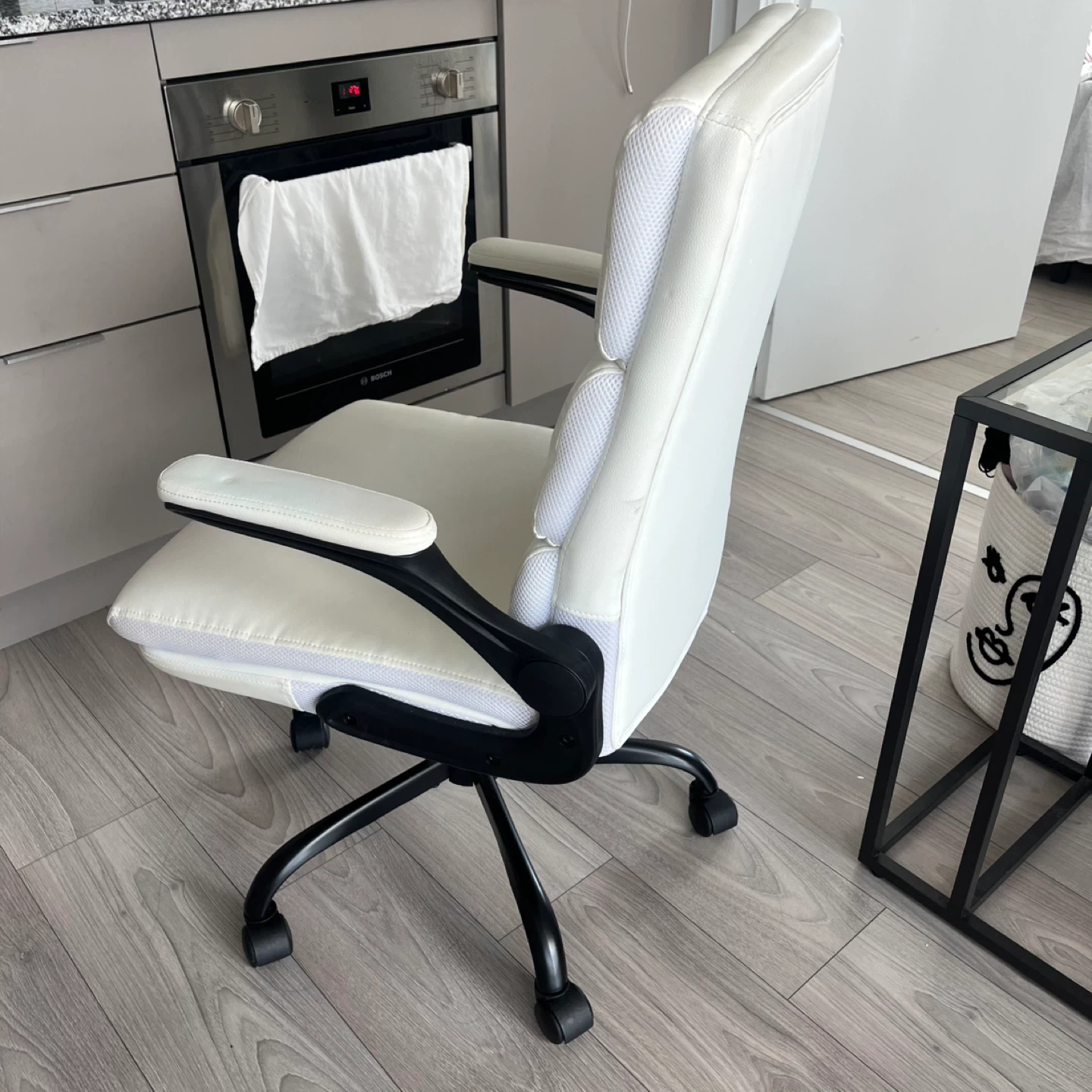White Leather Office Chair - photo 4
