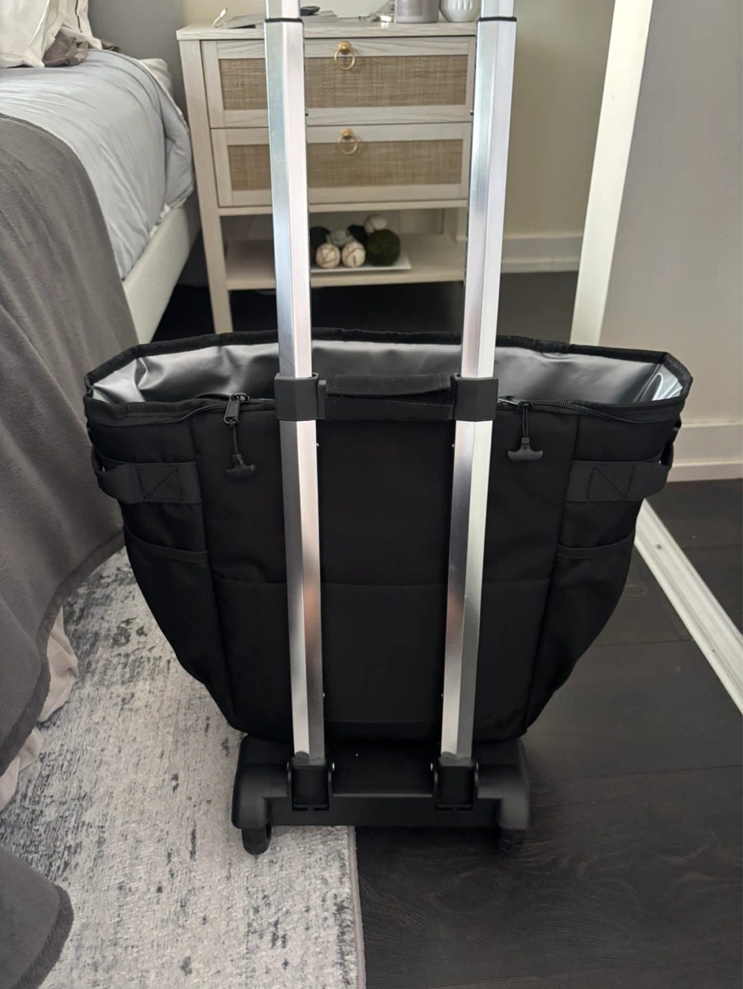 Black Rolling Shopping Cart/Bag ⚽ - photo 3