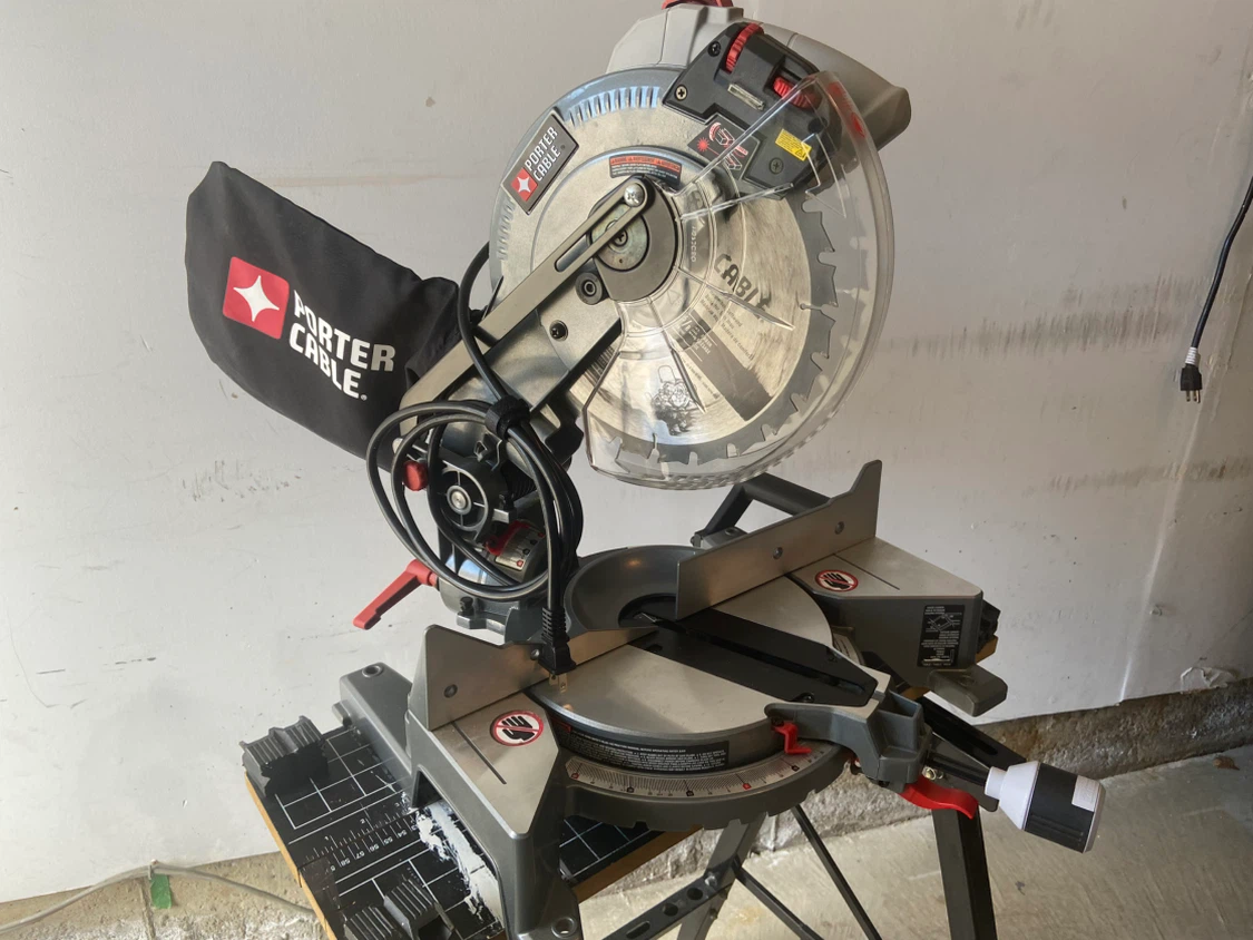 Porter Cable Miter Saw with Jobmate Stand