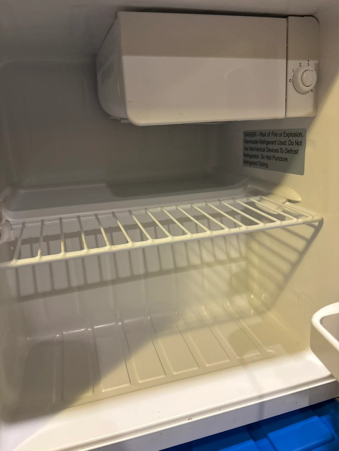 RCA Mini Fridge - photo 2