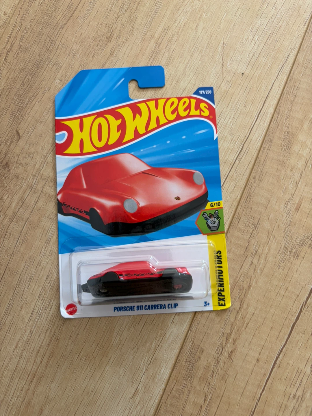 Hot Wheels Porsche 911 Carrera Clip