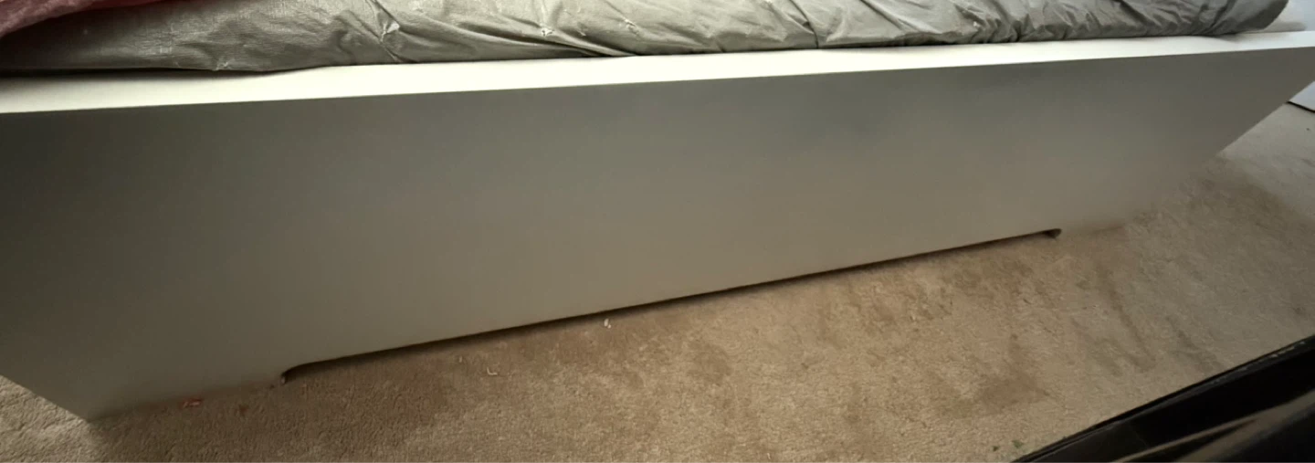 White queen Bed Frame - photo 3