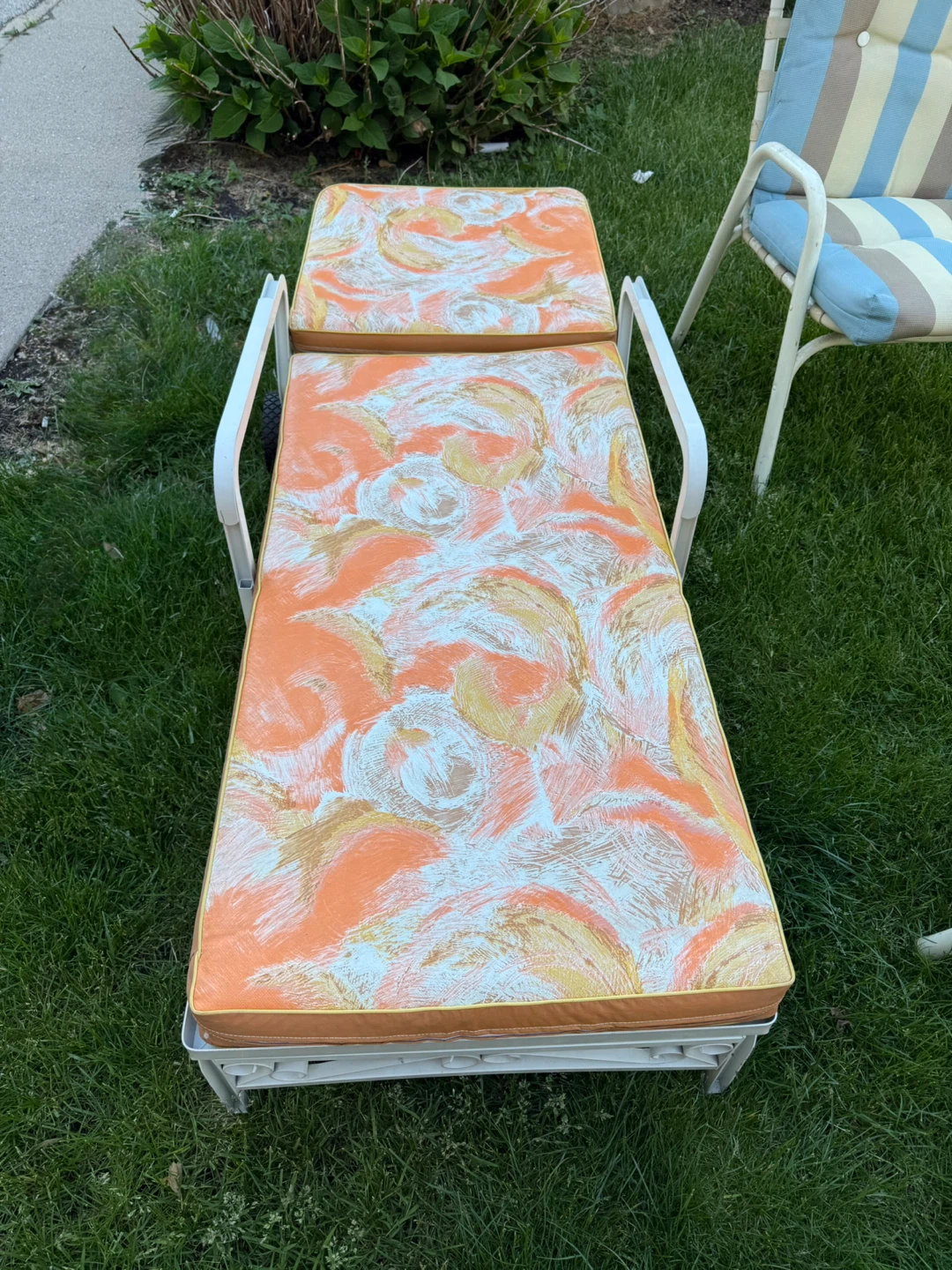 Patio Chairs and Chaise Lounge Set, $100.00 or best offer. - photo 4