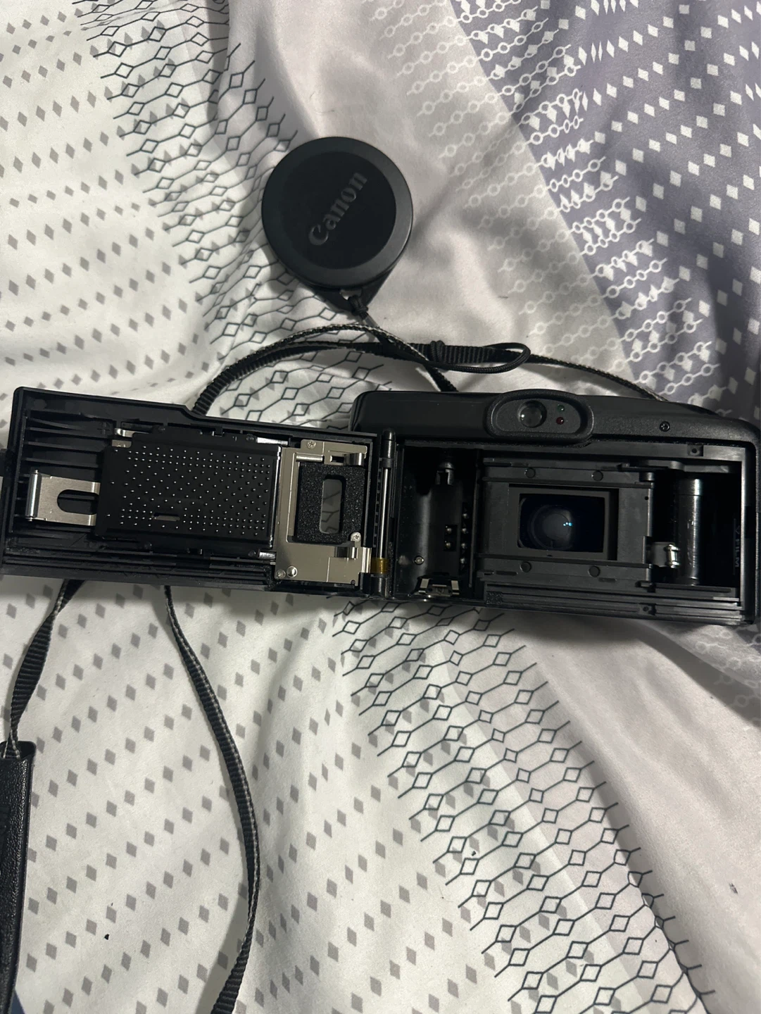 Canon Sure Shot AF-Zoom 105 Camera with Case - photo 2