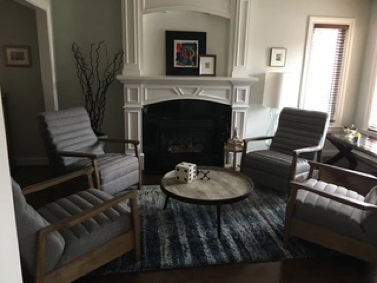 Round Coffee Table - photo 2