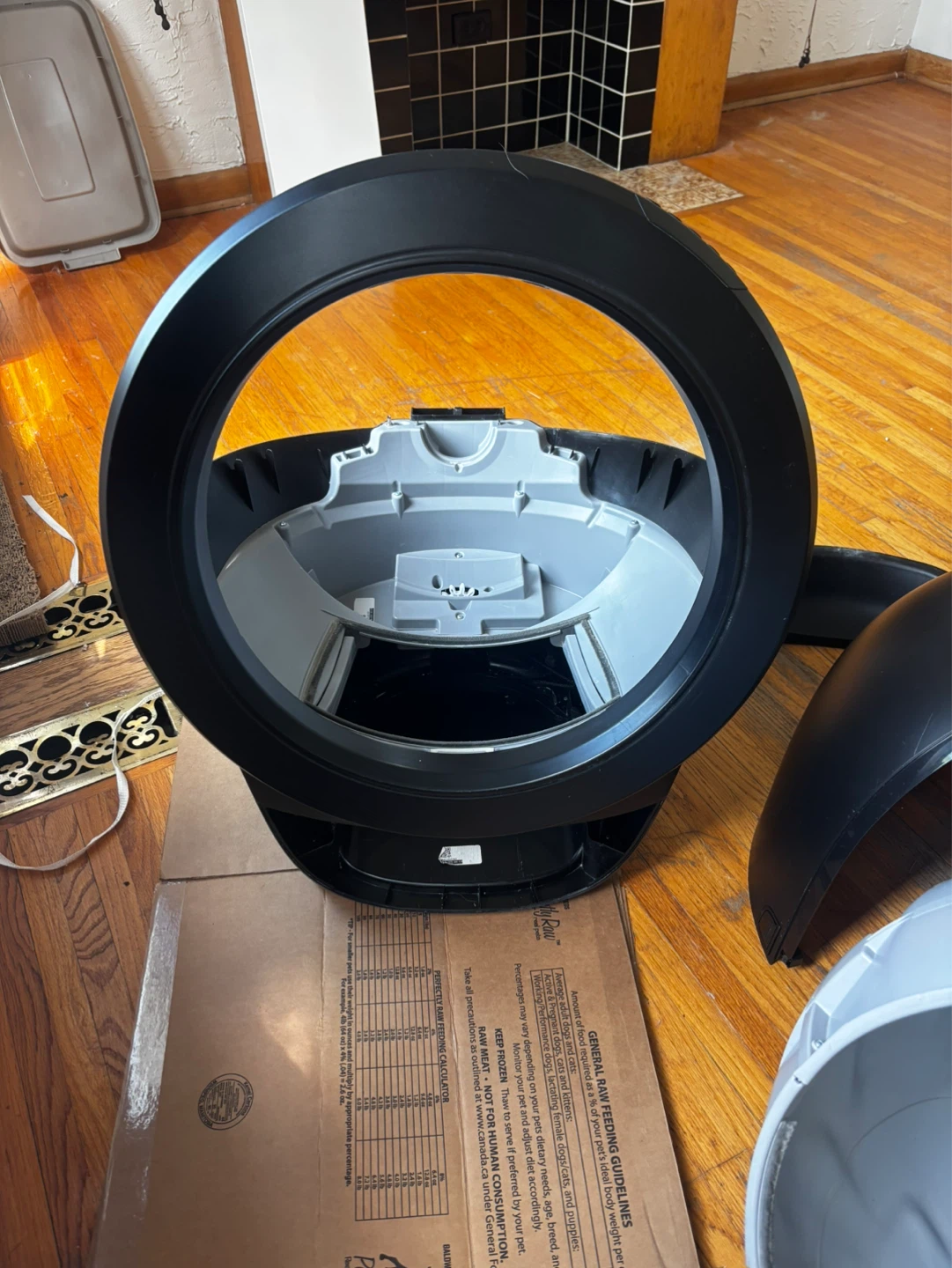 Litter-Robot 4 Automatic Self-Cleaning Cat Litter Box - photo 2