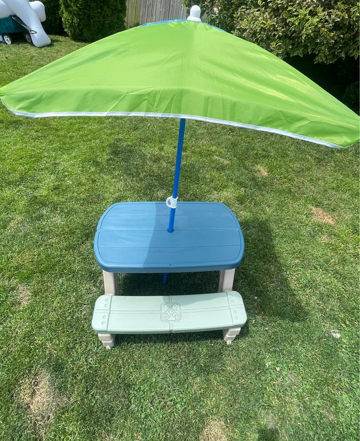Children's Step 2 Picnic Table with Umbrella