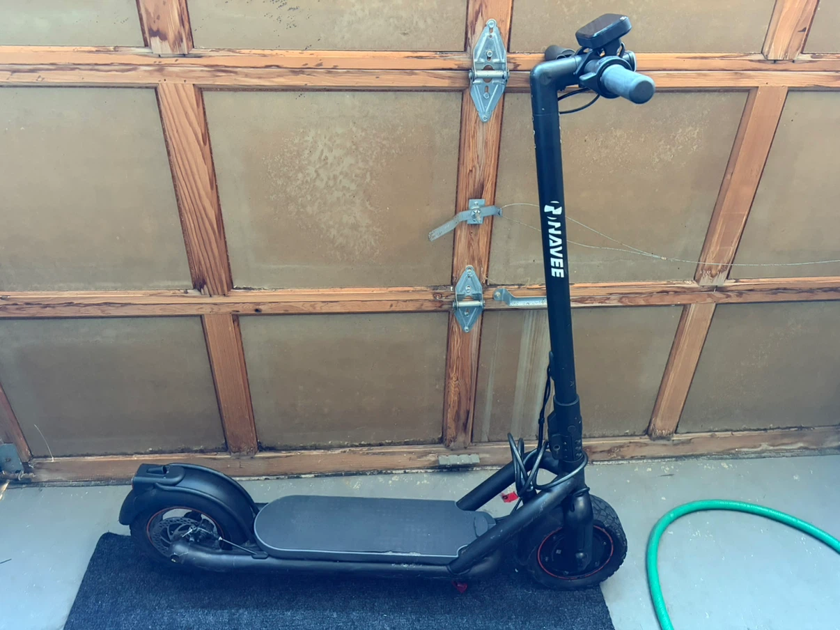 Electric Scooter Navee N65