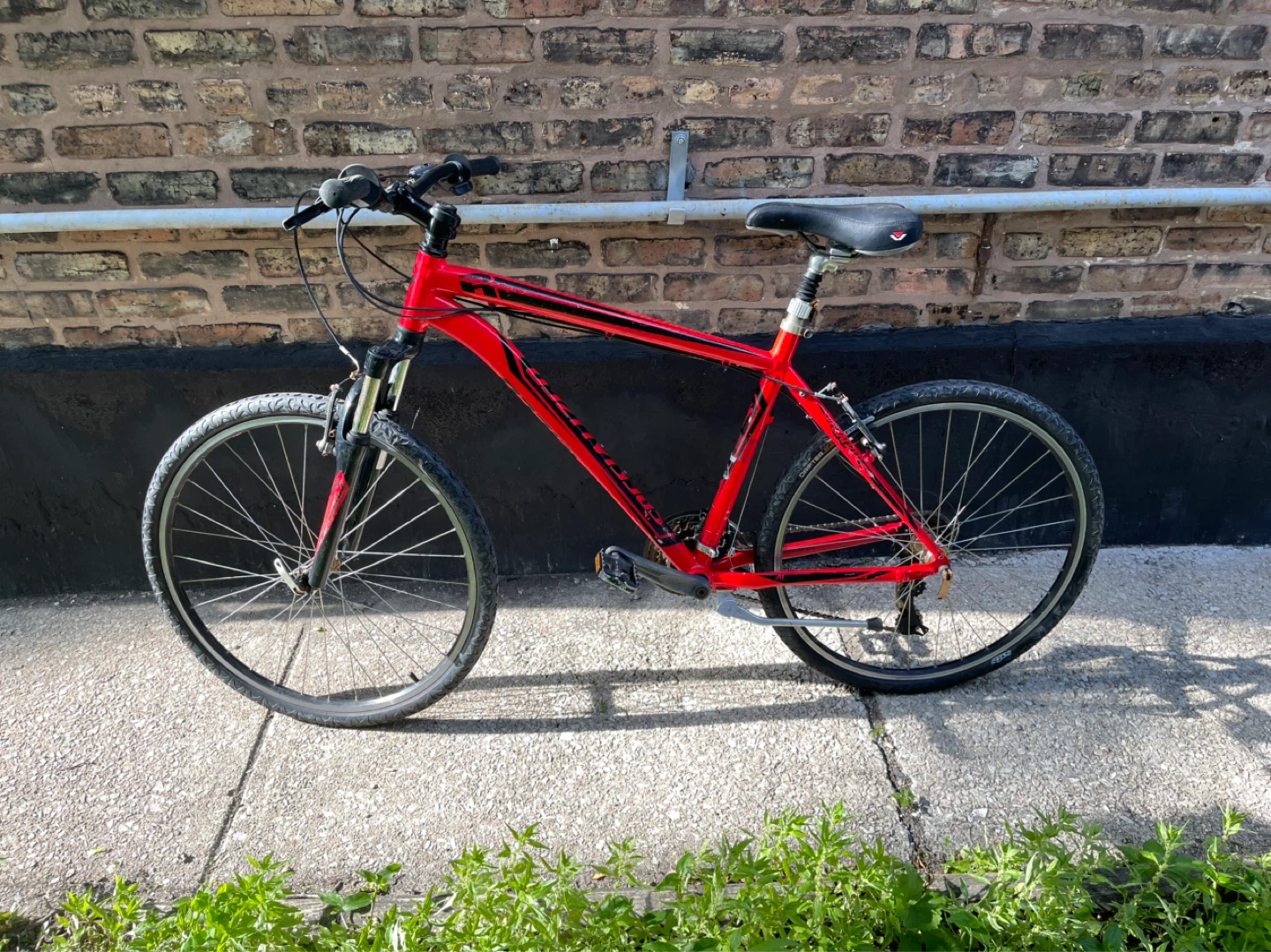 19 inch Specialized Hardrock Mountain Bike - photo 2