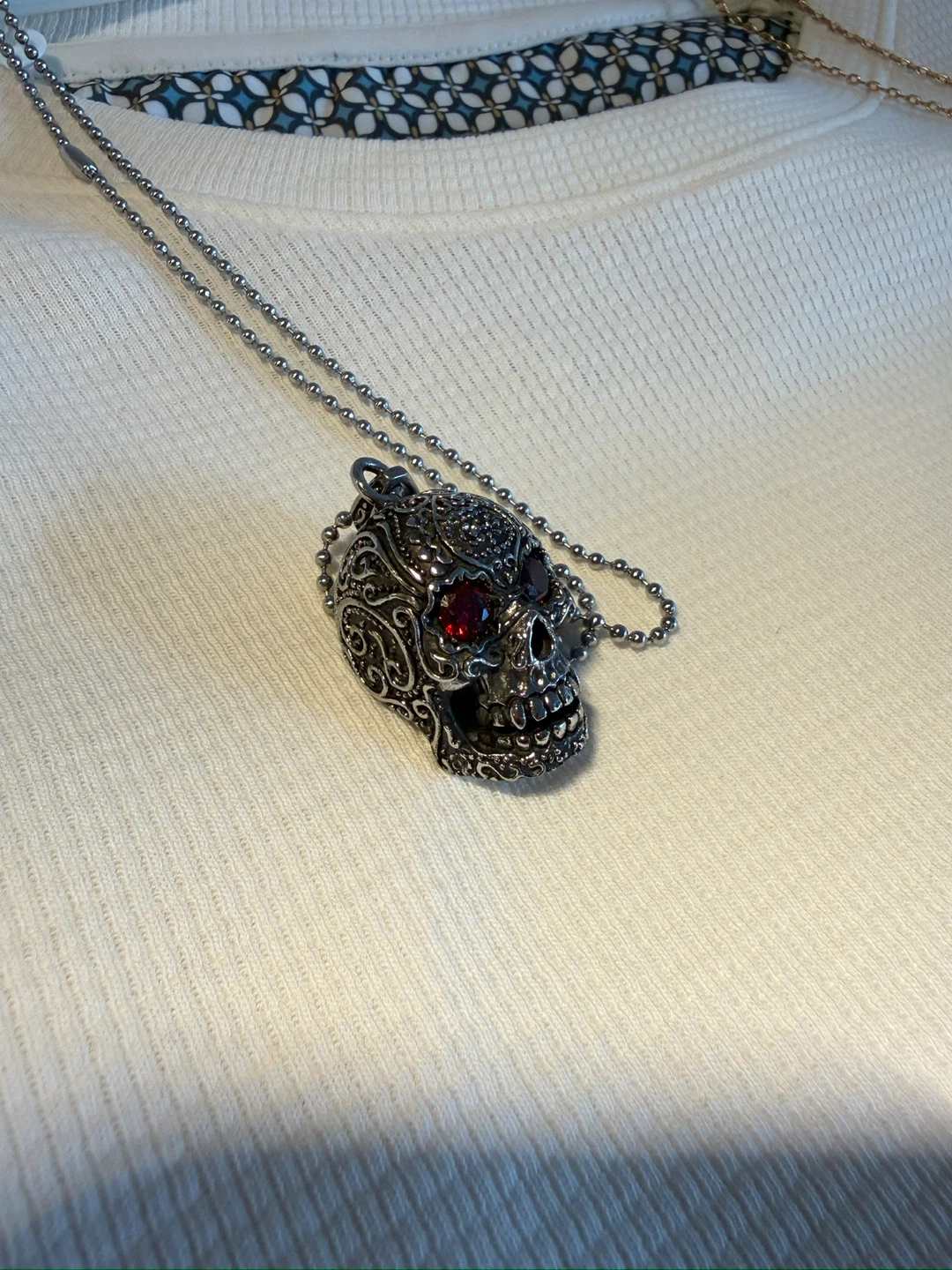 Gothic Skull Pendant Necklace - photo 3