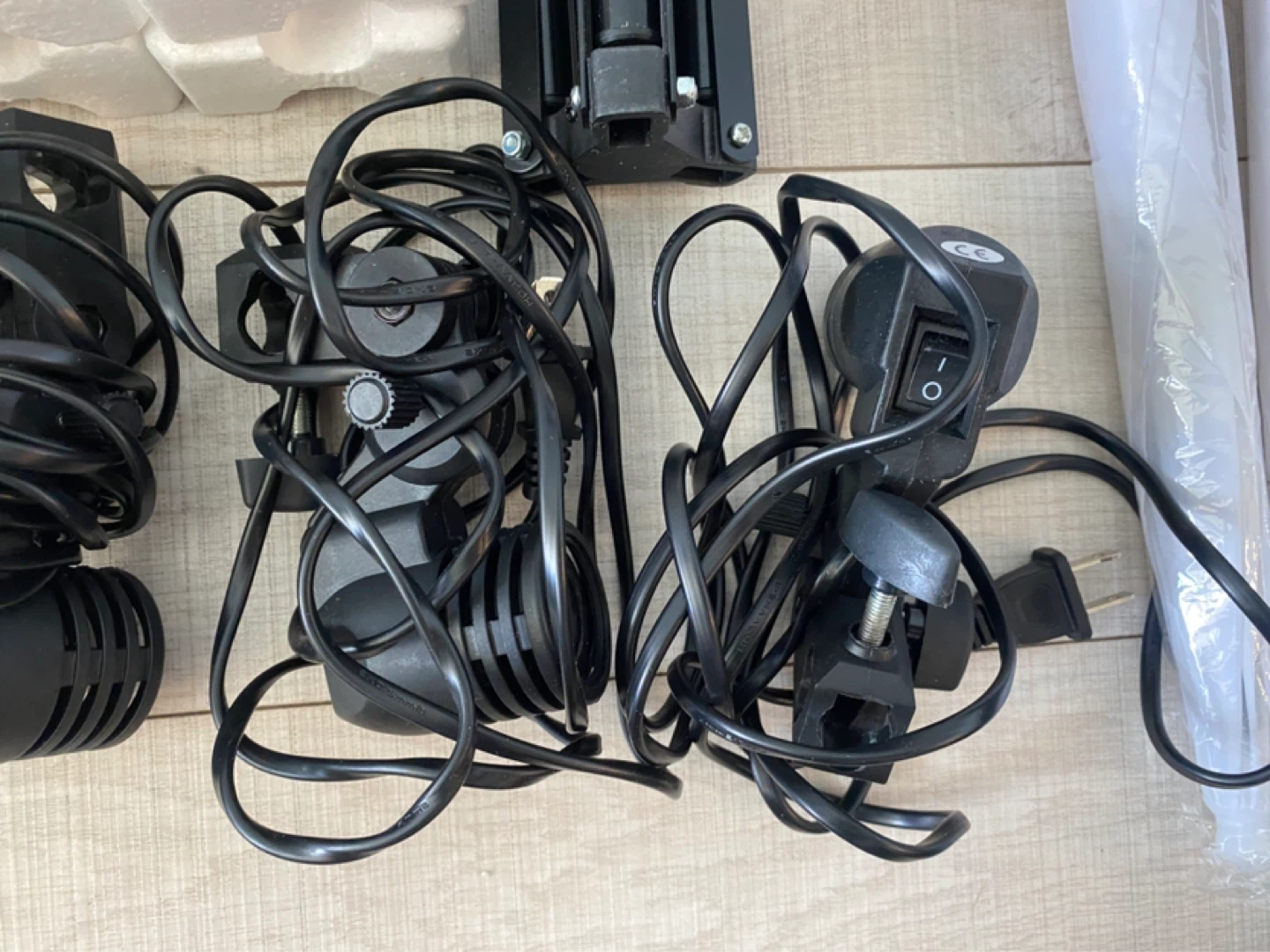 Photo/Video Lighting Kit - photo 4