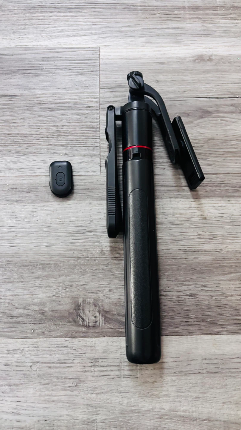 Selfie Stick Quadripod with Remote - photo 2