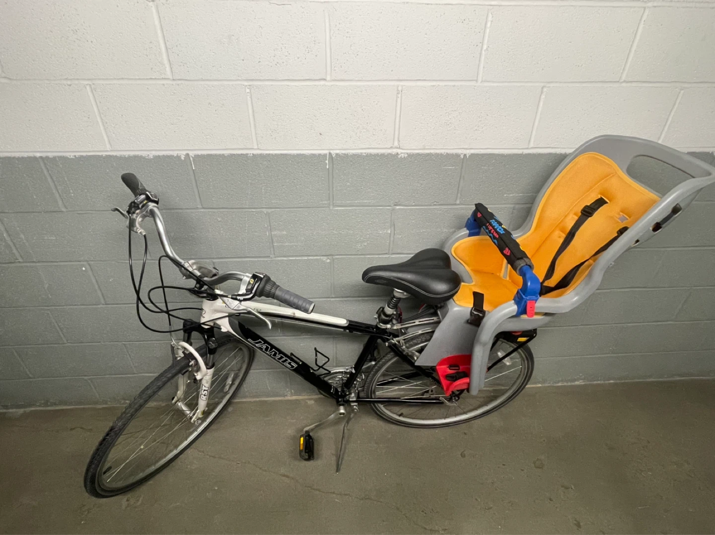 Jamis bike with child seat