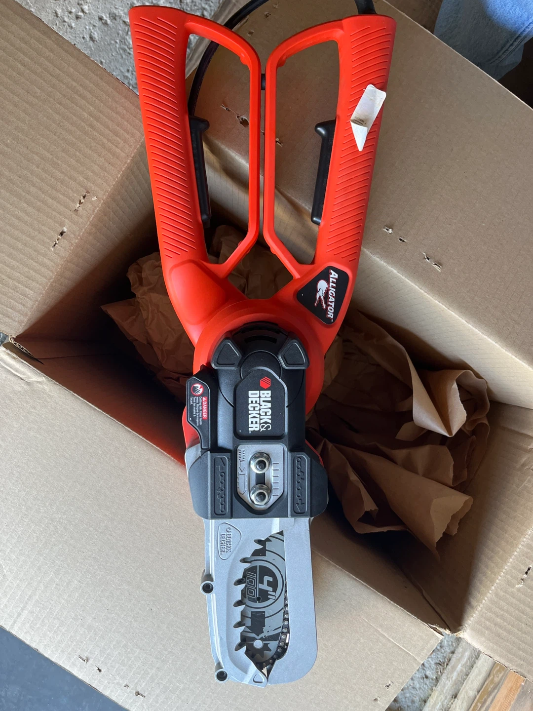 Black+Decker Alligator Lopper 4" Cut Capacity