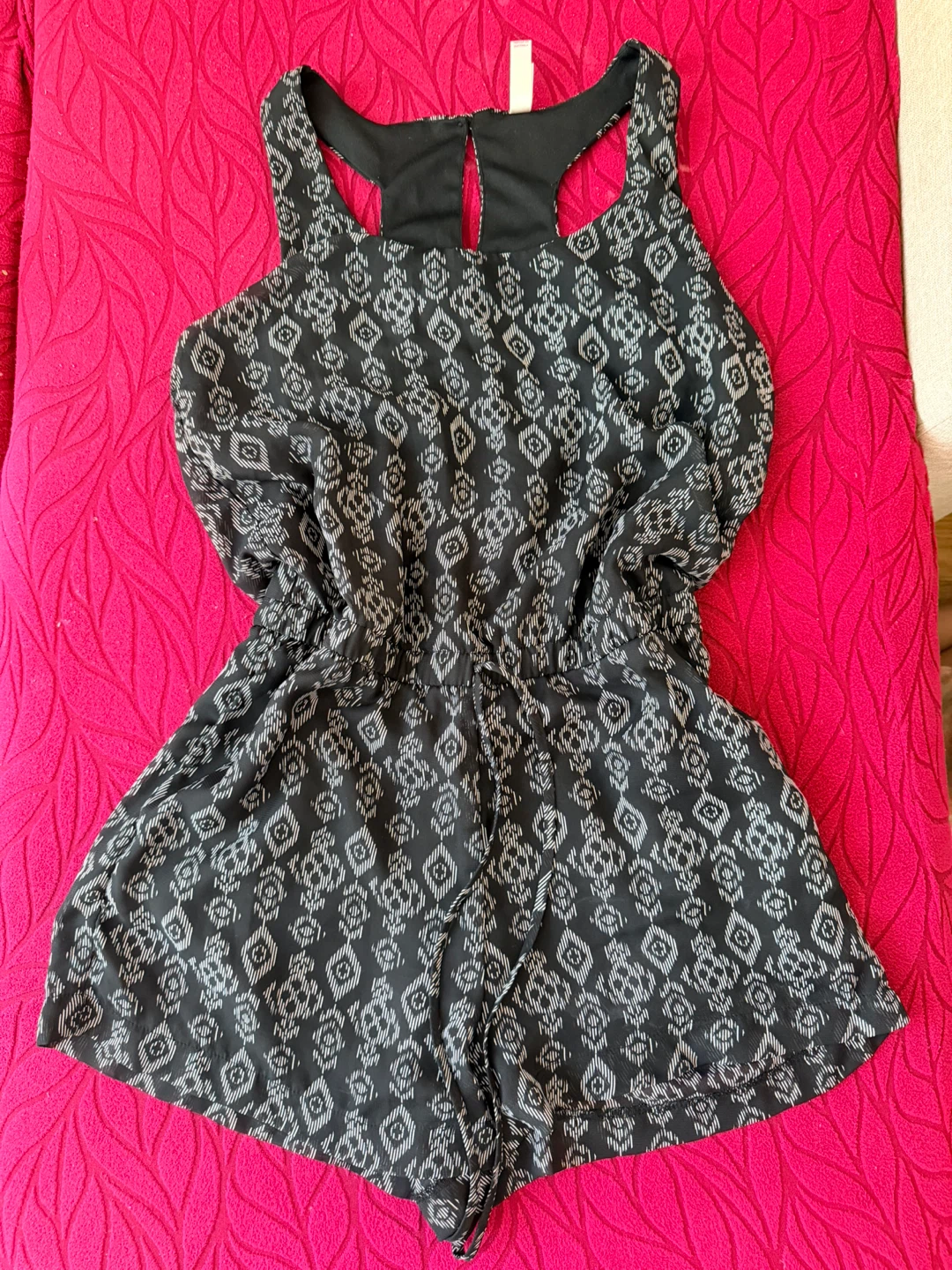 ⚽️Black and White Patterned Romper