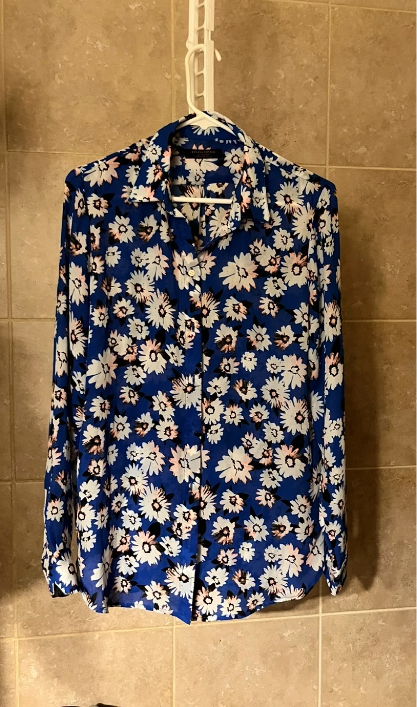 Banana Republic Floral Button-Up Shirt