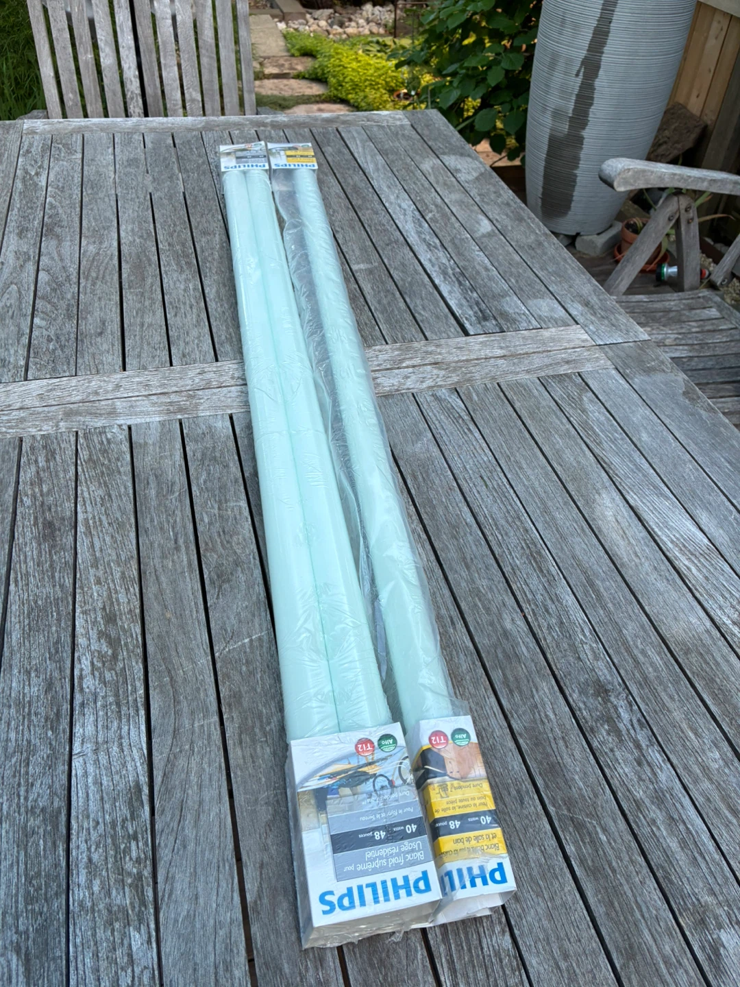 Philips Fluorescent Light Bulbs - 24 inch and 48 inches. - photo 2