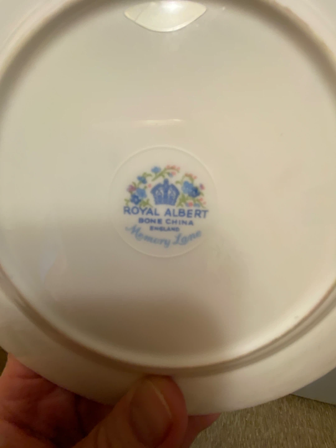 Royal Albert Memory Lane Bone China Tea Set - photo 2