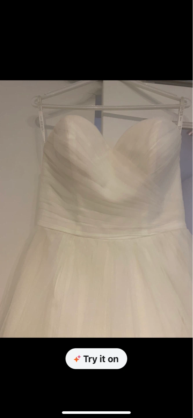 ⚽ David's Bridal Wedding Dress - Size 4