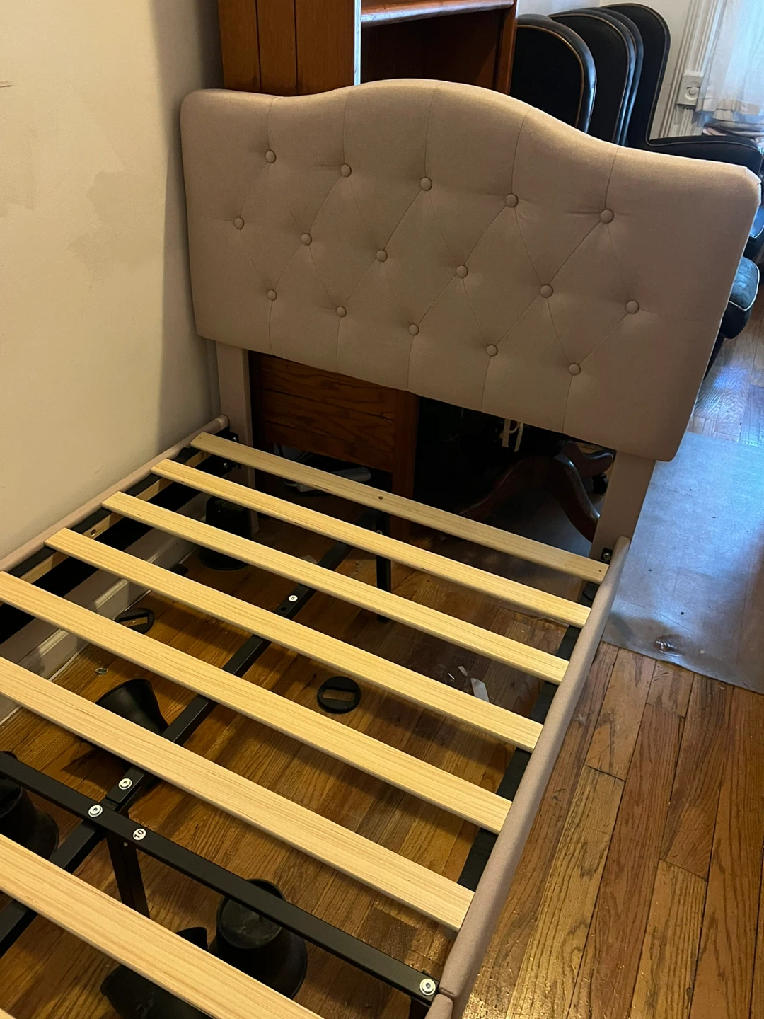 Twin bed frame