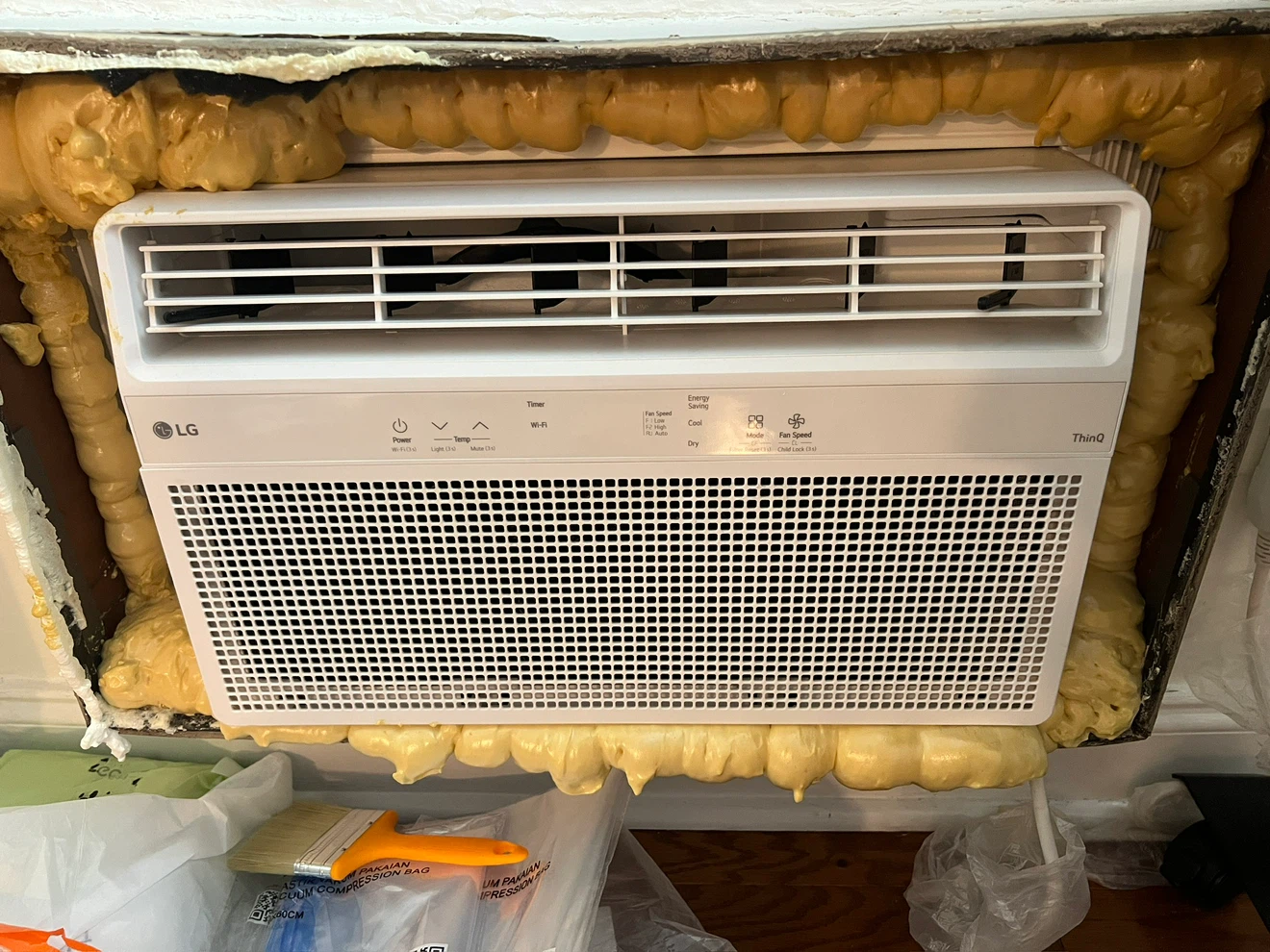 LG ThinQ Window Air Conditioner 8000 BTU. 115V